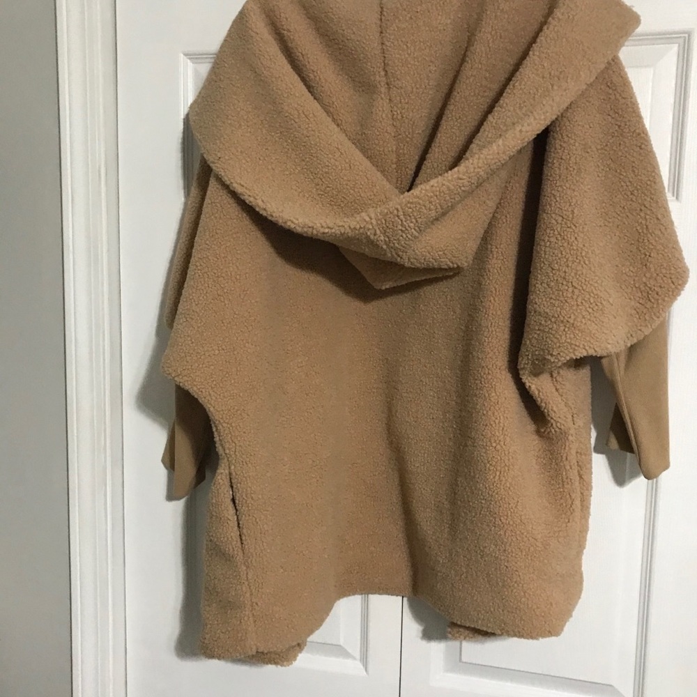 Coat - Picture 2 of 2